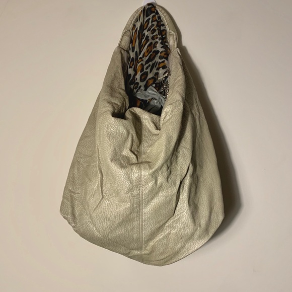 Icing Handbags - 🏷 Boho Chic HandBag | Icing